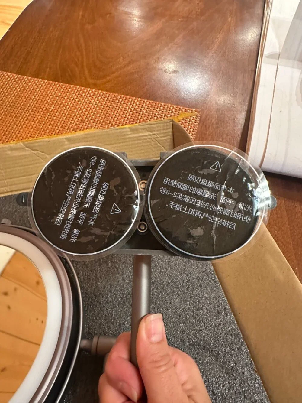 Dual make-up mirror with swivel arm / magnification  - suction cups NIB